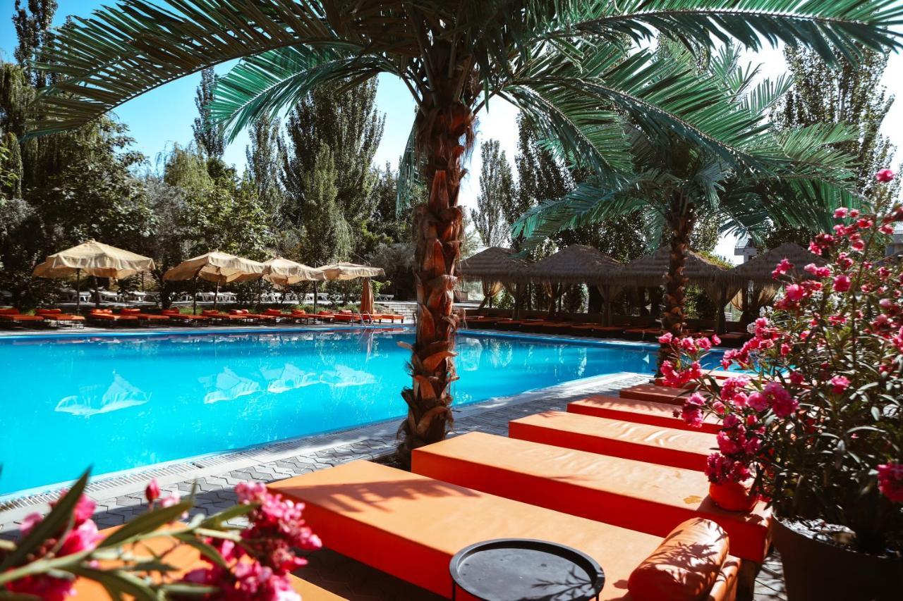 יירבאן Cross Resort Hotel מראה חיצוני תמונה
