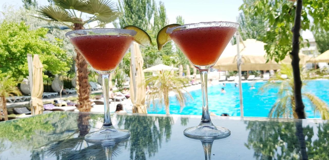 יירבאן Cross Resort Hotel מראה חיצוני תמונה